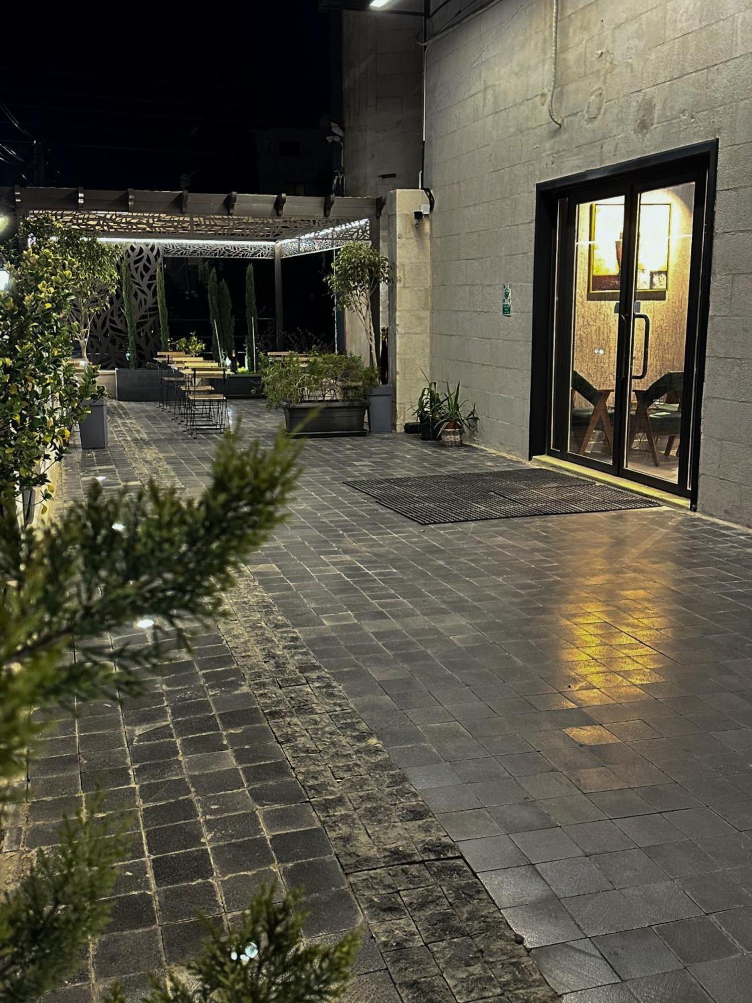 Diamond Hotel Amman Exterior foto